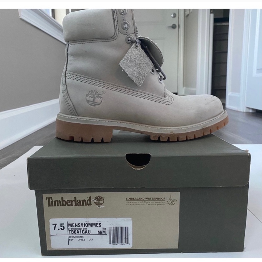 GREY SUEDE BOOTS